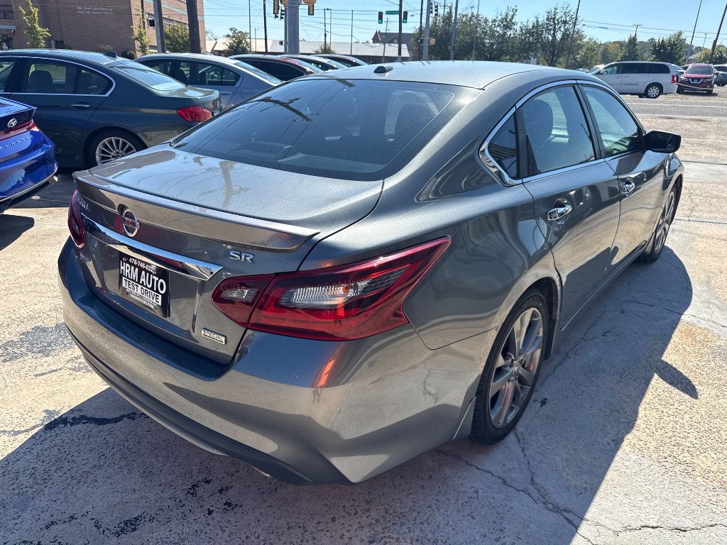 Used 2018 Nissan Altima 2.5 SR w/ SR Special Edition FWD image 4