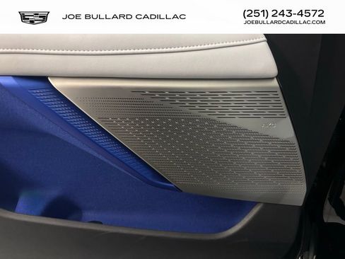 New 2025 Cadillac Optiq Luxury 2 w/ LPO, Floor Liner Package image 8