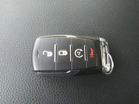 Used 2025 RAM 1500 Big Horn image 25