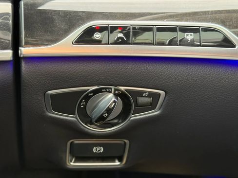 Used 2019 Mercedes-Benz S 560 4MATIC Sedan image 24