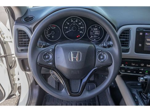 Used 2017 Honda HR-V EX image 21