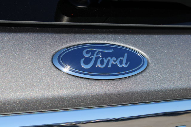 Used 2023 Ford Explorer XLT RWD image 6