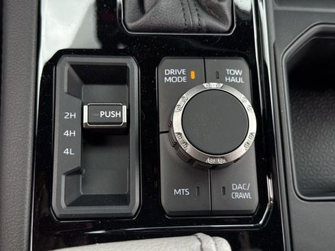 New 2026 Toyota Tundra Limited AWD/4WD image 21