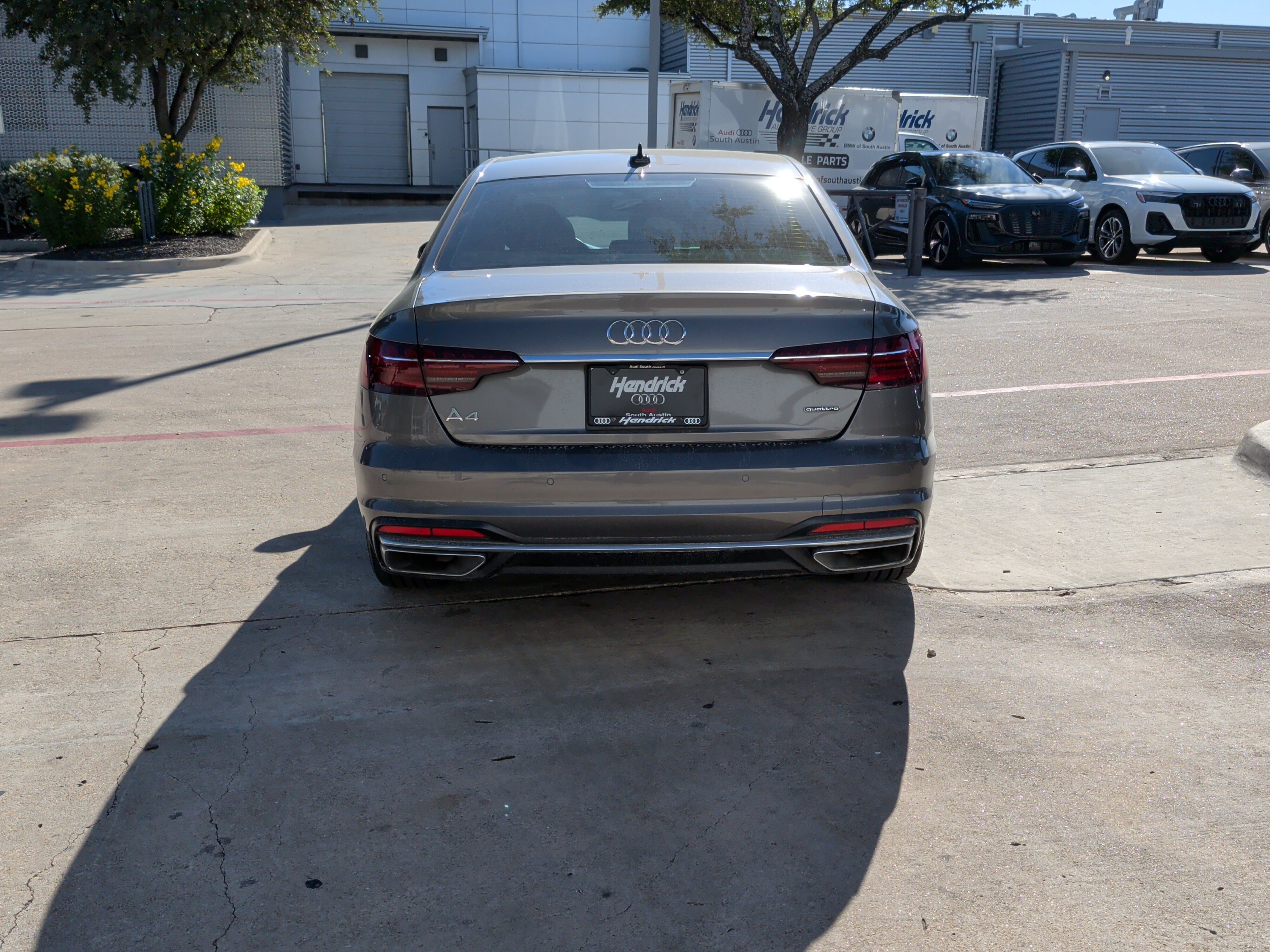 Used 2022 Audi A4 2.0T Premium w/ Convenience Package AWD/4WD image 9