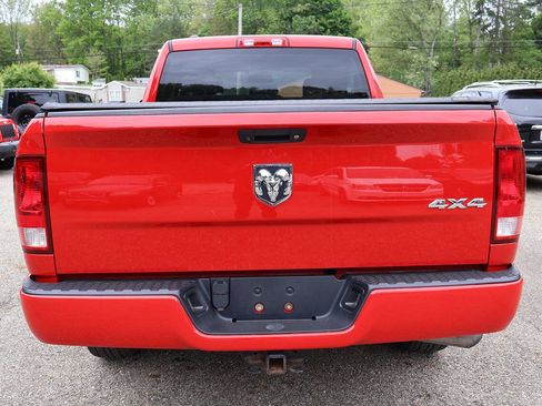 Used 2018 RAM 1500 Express AWD/4WD image 7