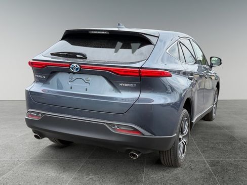 Used 2022 Toyota Venza LE AWD/4WD image 6
