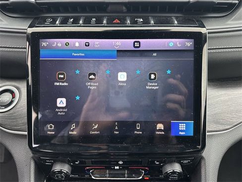 Used 2023 Jeep Grand Cherokee Limited image 28