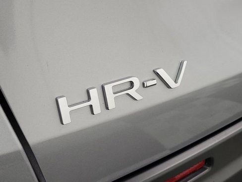 Certified 2025 Honda HR-V LX image 8