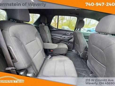 Used 2023 Chevrolet Traverse LT image 29