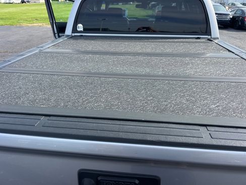 Used 2018 Toyota Tundra Limited w/ Limited Premium Package image 26