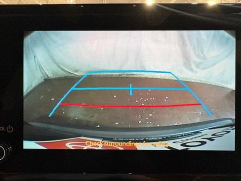 Used 2025 Toyota Corolla SE FWD image 15
