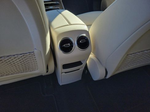 Certified 2025 Mercedes-Benz GLB 250 image 9