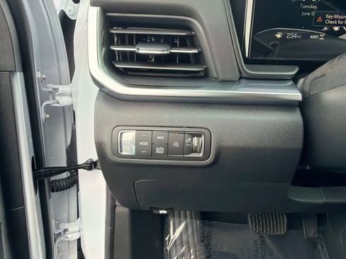 New 2026 GMC Terrain Denali AWD/4WD image 30