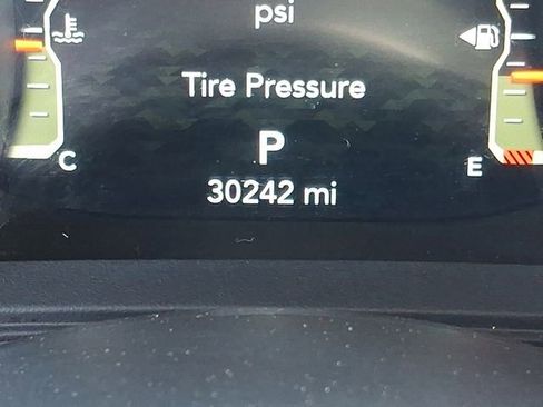 Used 2025 Jeep Wrangler Unlimited Rubicon image 21