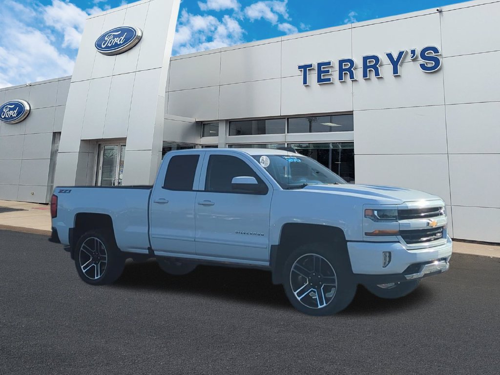 Used 2017 Chevrolet Silverado 1500 LT w/ All Star Edition AWD/4WD image 1