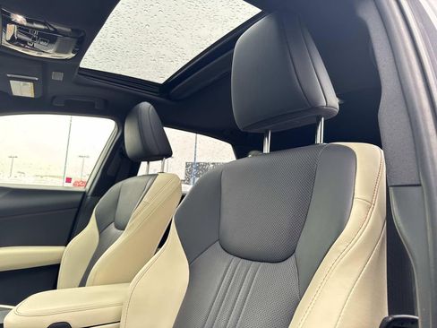 Used 2022 Lexus NX 250 AWD image 19