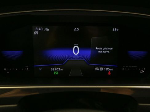 Certified 2022 Volkswagen Tiguan SE w/ Panoramic Sunroof Package image 41