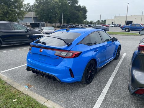 Used 2023 Honda Civic Type R image 8