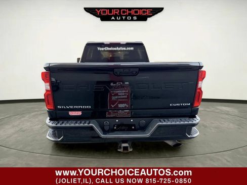 Used 2021 Chevrolet Silverado 2500 Custom w/ Custom Value Package AWD/4WD image 4