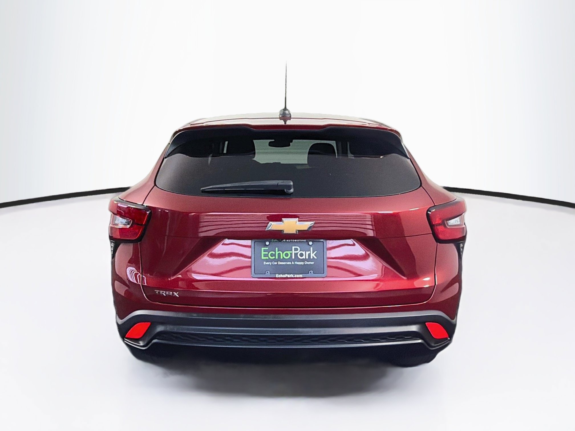 Used 2024 Chevrolet Trax LS w/ LS Convenience Package FWD image 7