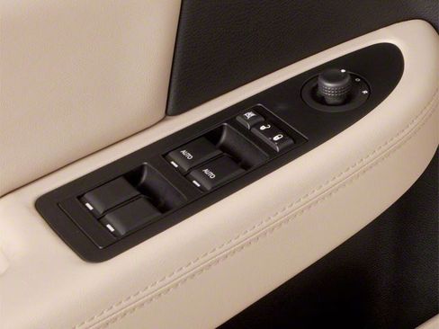 Used 2013 Chrysler 200 Limited w/ Sun/Sound Group image 20