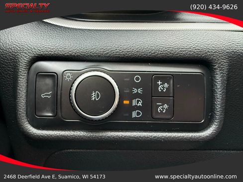 Used 2020 Ford Explorer XLT w/ Equipment Group 202A image 34