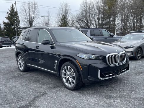 New 2026 BMW X5 xDrive40i w/ Climate Comfort Package image 3
