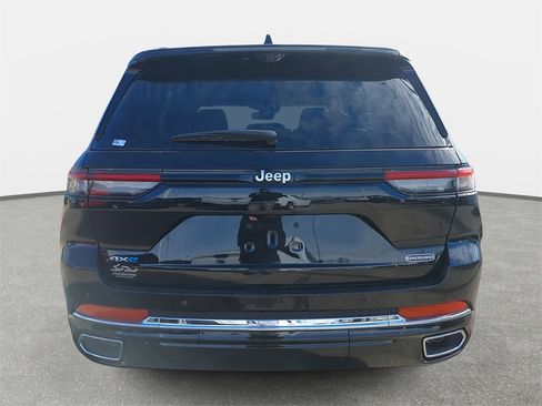 New 2024 Jeep Grand Cherokee Overland w/ Luxury Tech Group IV image 6