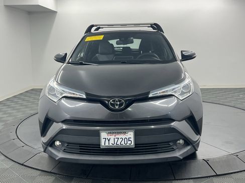 Used 2018 Toyota C-HR XLE image 5