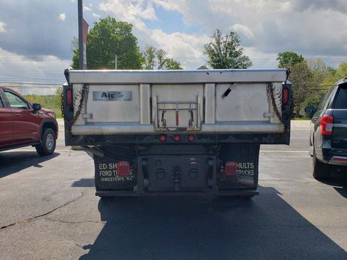 Used 2016 Ford F550 4x4 Regular Cab Super Duty image 5
