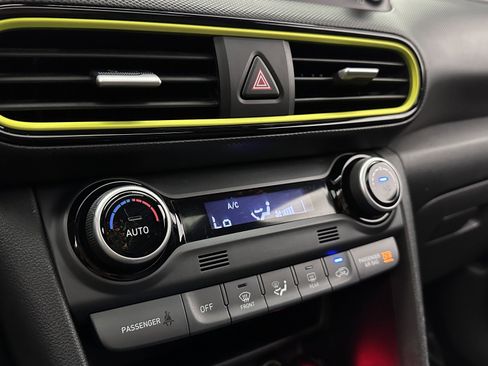 Used 2019 Hyundai Kona Limited image 17