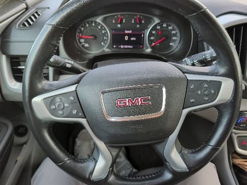 Used 2022 GMC Terrain SLT FWD image 19