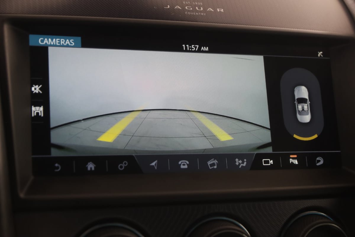 Used 2024 Jaguar F-TYPE R-Dynamic RWD image 10