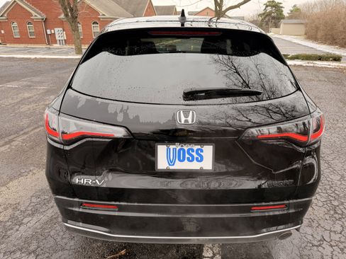 Certified 2023 Honda HR-V Sport image 4