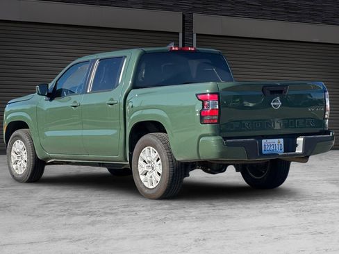 Used 2023 Nissan Frontier SV image 6