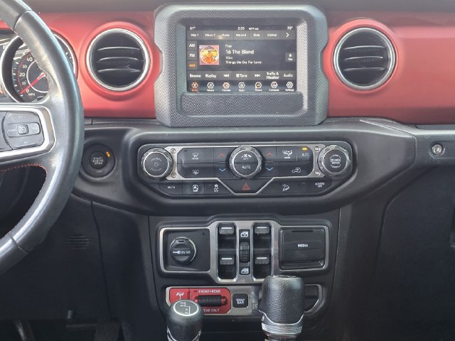 Used 2018 Jeep Wrangler Unlimited Rubicon AWD/4WD image 7