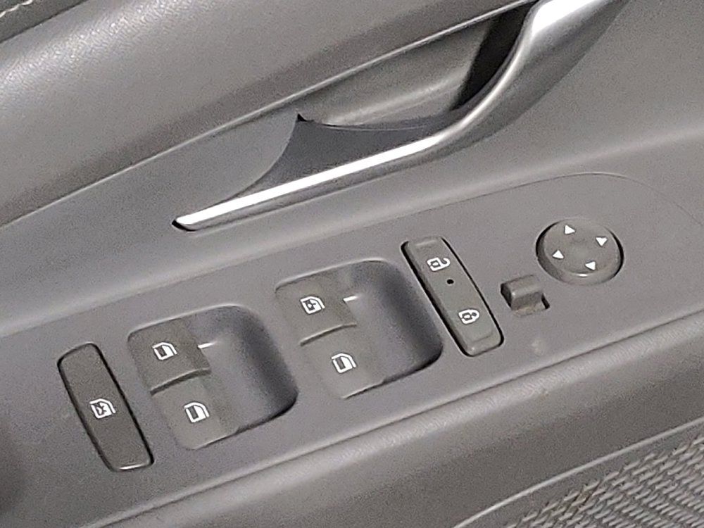 Used 2024 Hyundai Elantra SEL w/ Convenience Package FWD image 22