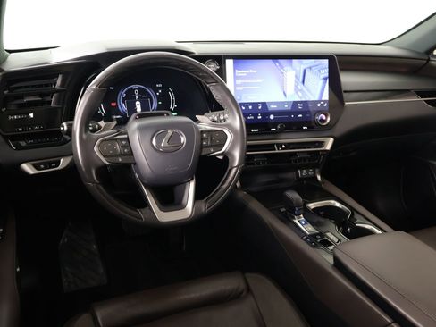 Used 2024 Lexus RX 350 w/ Convenience Package image 2