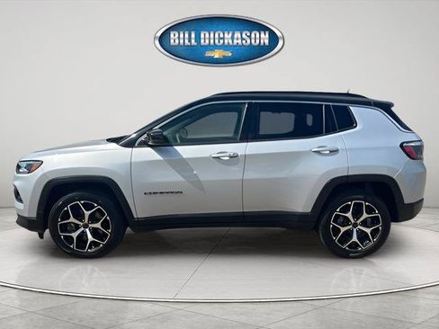 Used 2025 Jeep Compass Limited AWD/4WD image 4