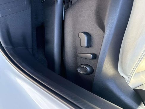 Used 2023 Subaru Ascent Limited w/ Technology Package image 20