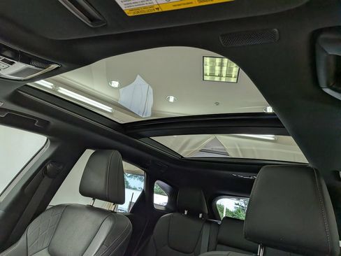 Used 2025 Lexus RX 350 w/ Convenience Package AWD/4WD image 16