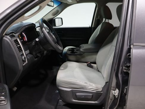 Used 2017 RAM 1500 Tradesman w/ Popular Equipment Group image 9