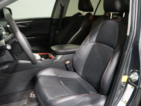 Used 2021 Toyota RAV4 TRD Off-Road image 6