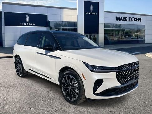 New 2026 Lincoln Nautilus Reserve image 1