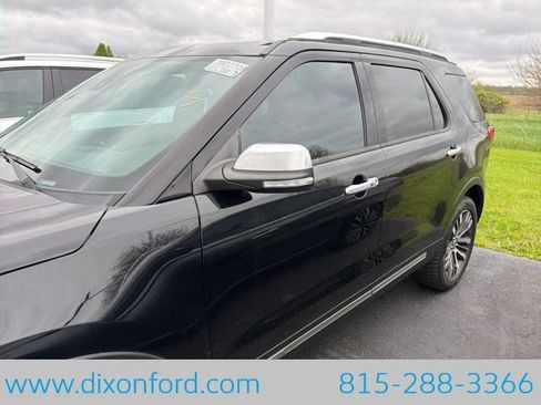 Used 2018 Ford Explorer Platinum AWD/4WD image 2