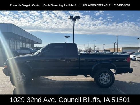 Used 1998 Chevrolet S10 Pickup LS w/ Preferred Equipment Group image 5