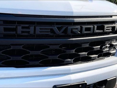 Used 2023 Chevrolet Silverado 1500 Custom AWD/4WD image 30