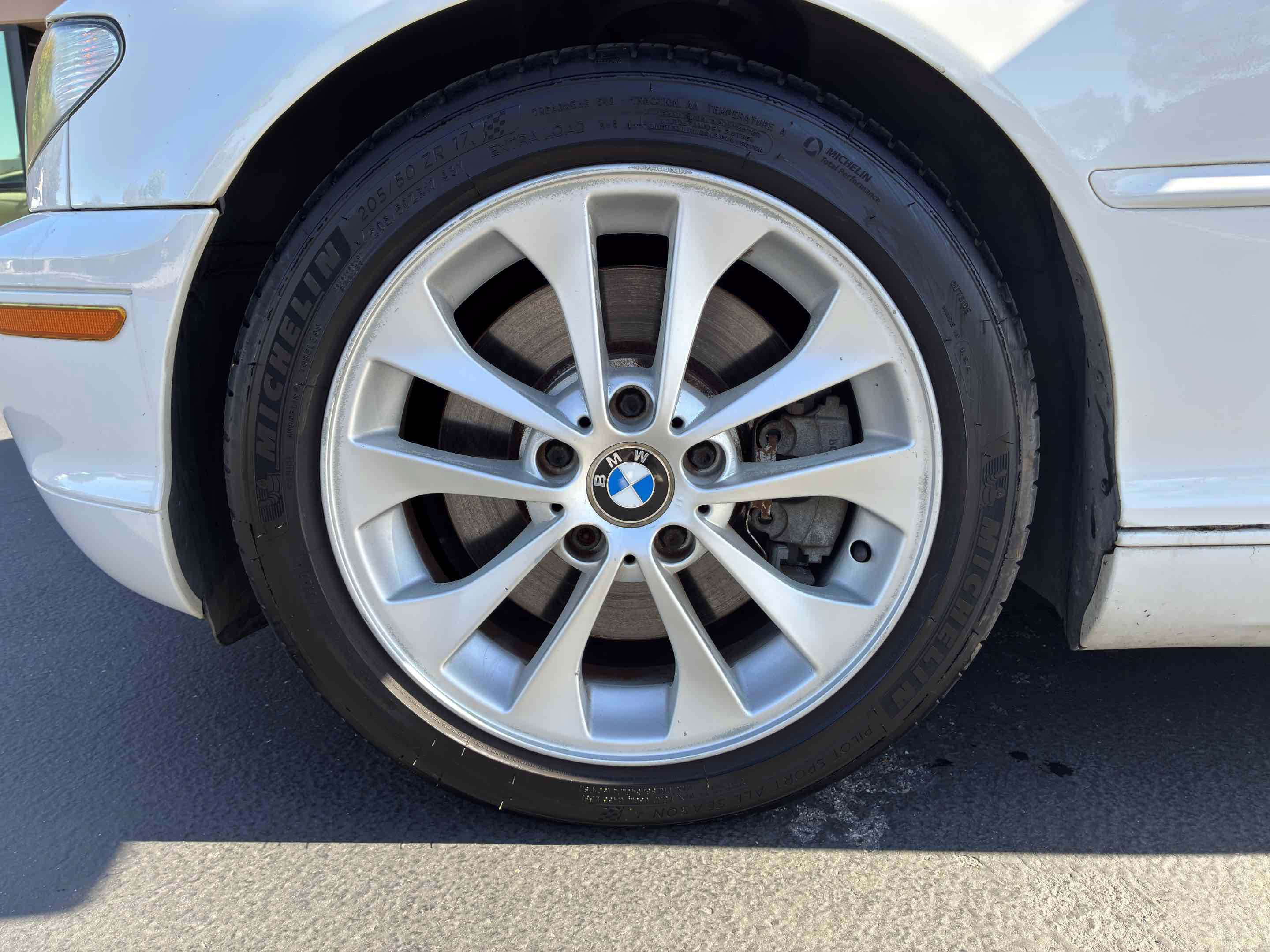 Used 2006 BMW 330Ci Coupe RWD image 13