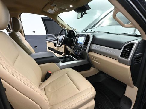 Used 2021 Ford F250 Lariat w/ Lariat Ultimate Package AWD/4WD image 52