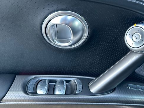 Used 2023 Genesis GV60 Advanced image 12